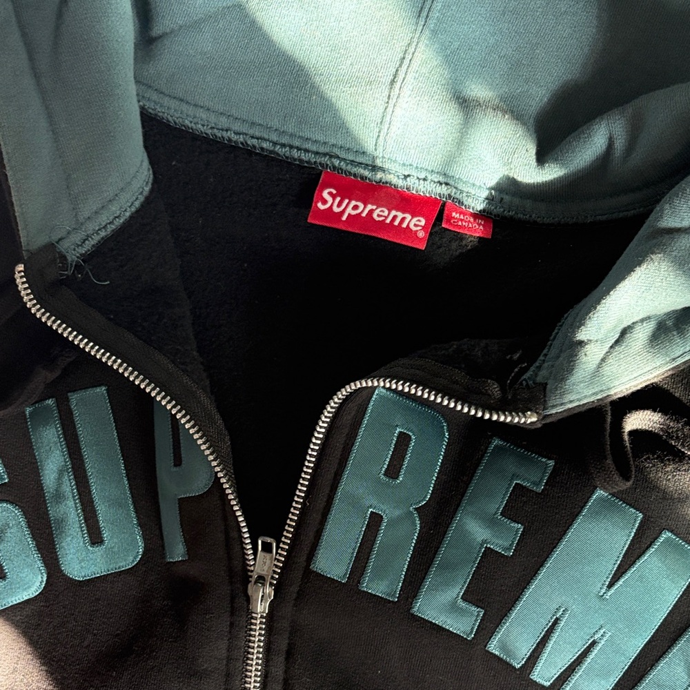 Supreme Jet Sleeve Black and Teal Zip-Up Hoodie SS2019 - Picture 2 of 4